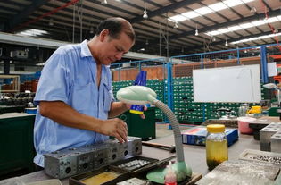 高溫慰問赴一線 炎炎夏日送清涼